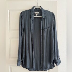 Women’s Treasure and Bond Button-Up Long Sleeve Shirt Size Slim Small